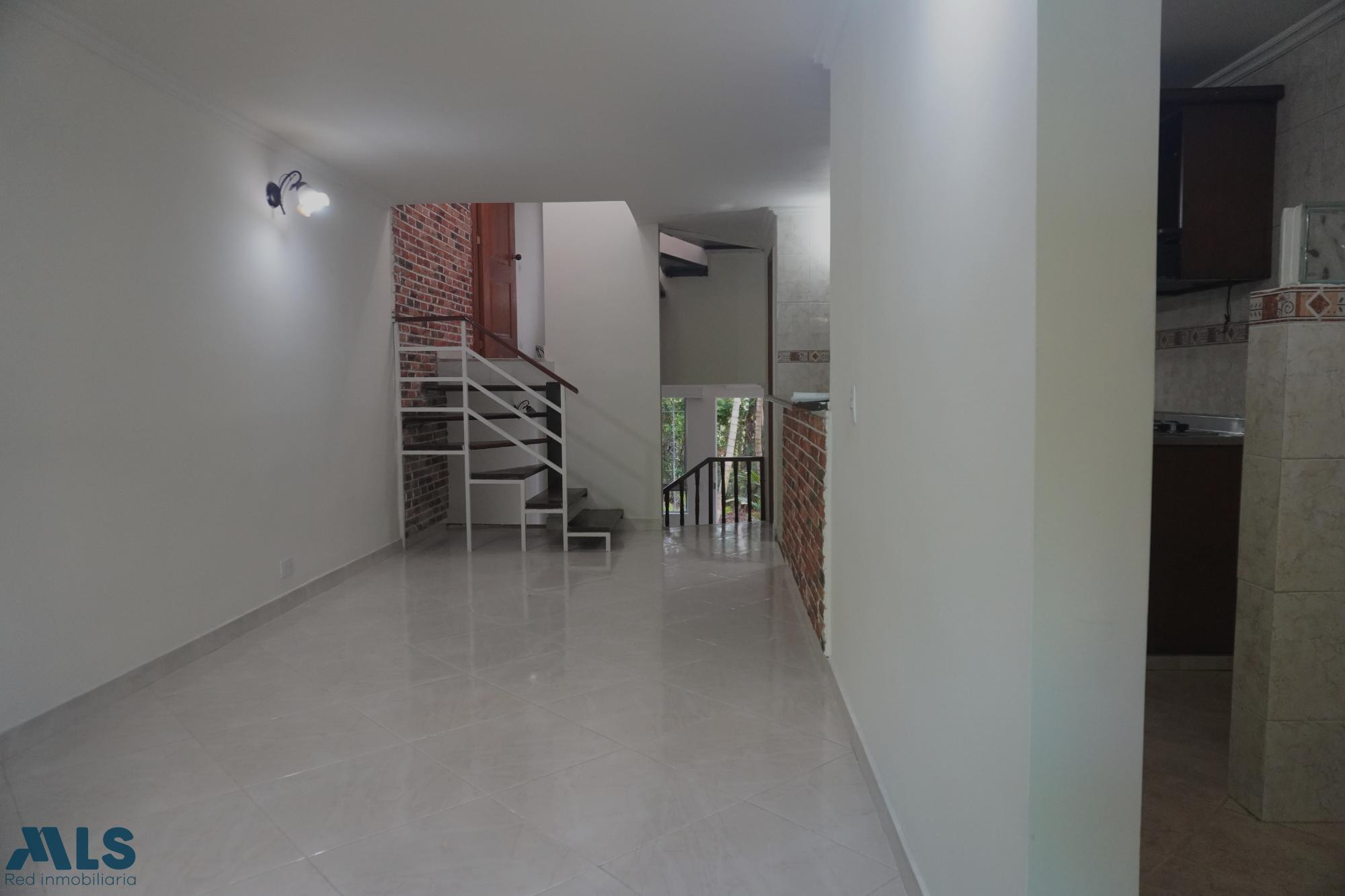 VENDO CASA CON JARDIN EN ROBLEDO - ALTAMIRA medellin - altamira