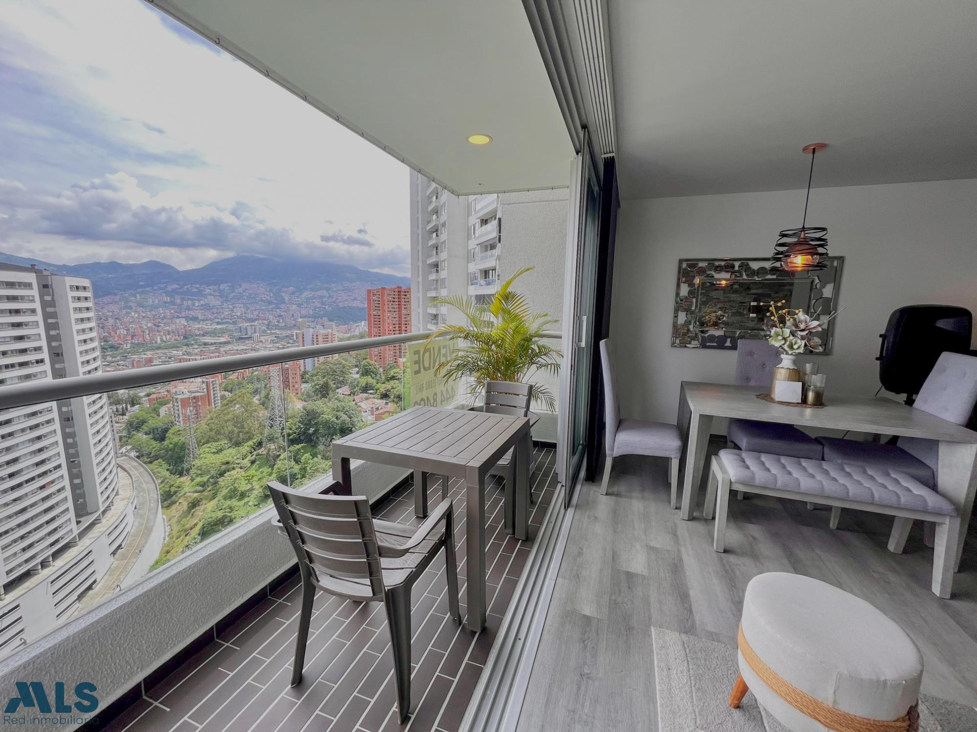 Apartamento para la venta en la loma del Indio medellin - loma del indio