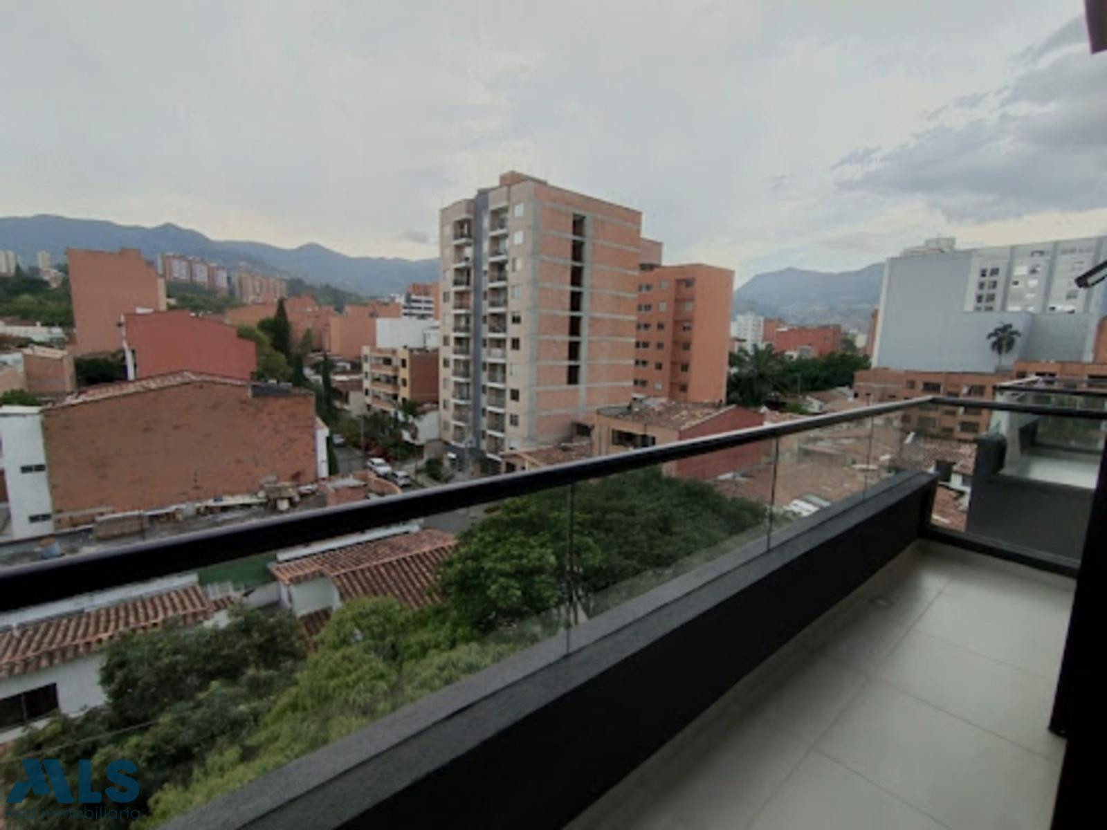 Moderno apartamento a la venta en Belén medellin - miravalle