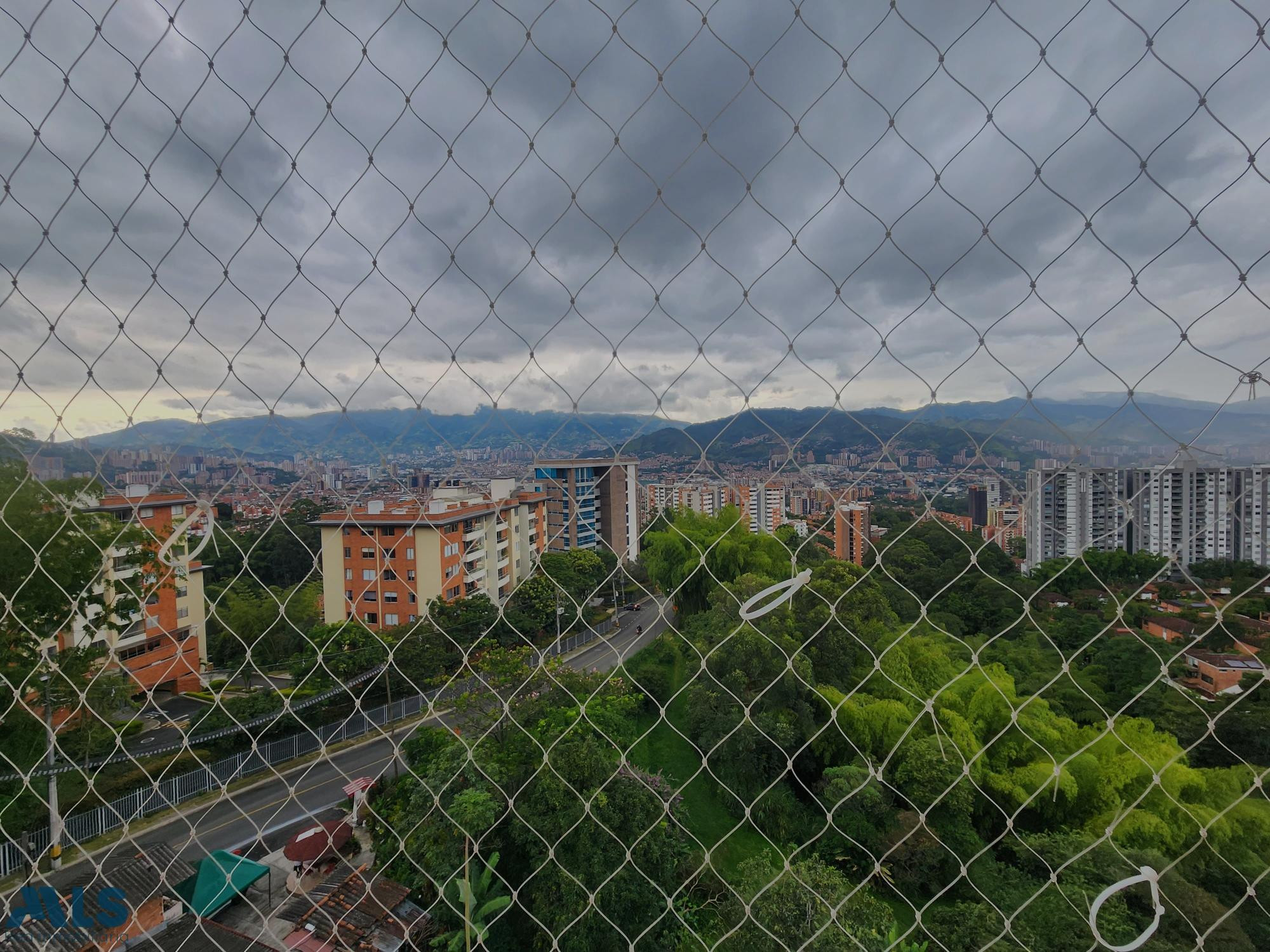 VENTA DE APARTAMENTO EL ESMERALDAL ENVIGADO envigado - el esmeraldal