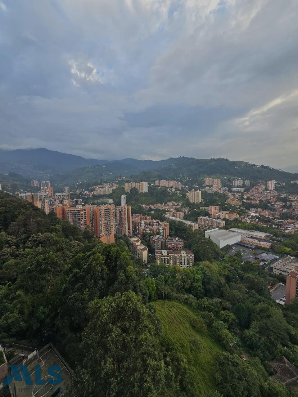 Maravilloso apartamento para estrenar con vista increible. envigado - loma de las brujas