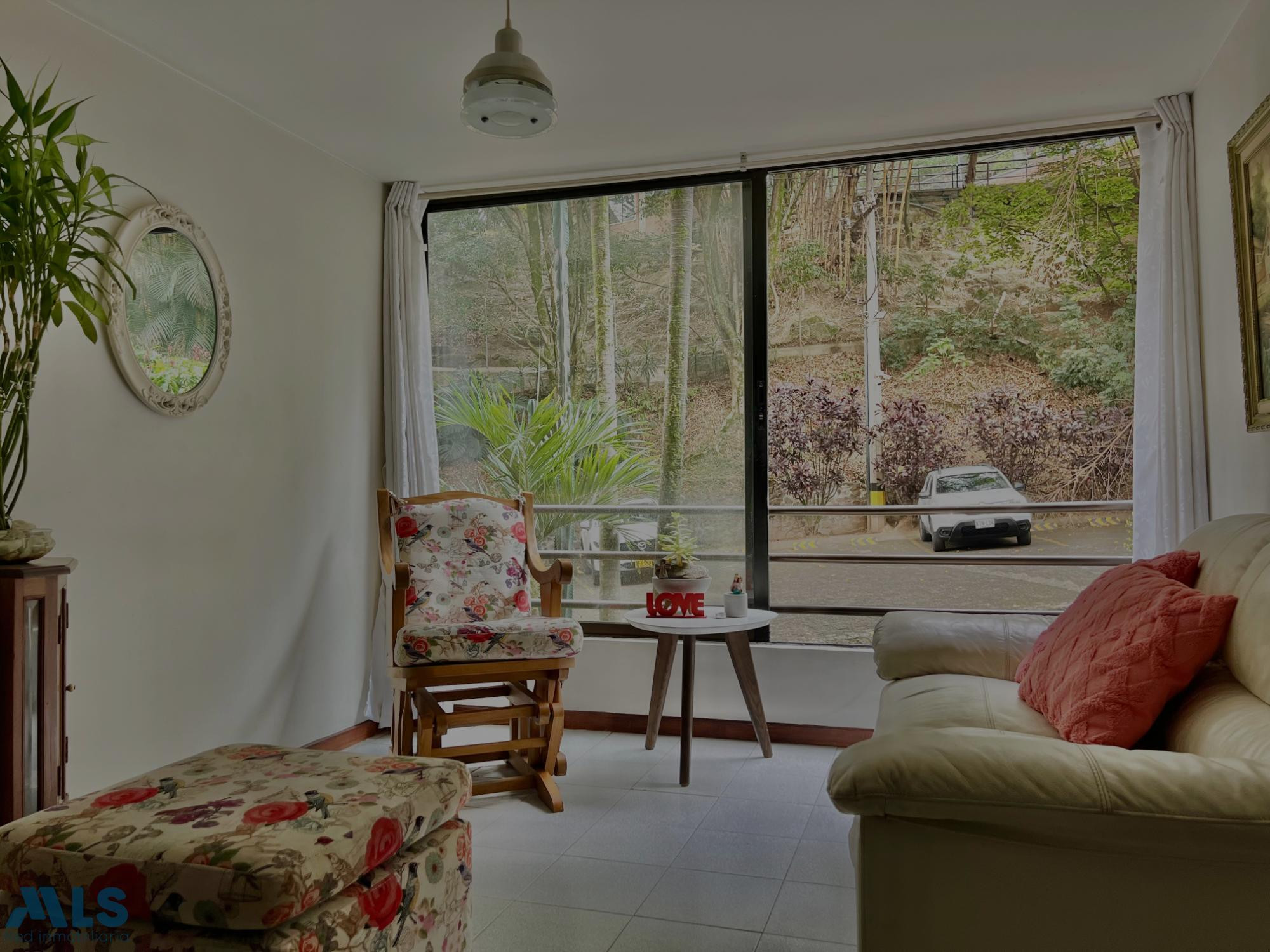 APARTAMENTO CON COMODOS ESPACIOS CERCA A TODO medellin - loma de san julian