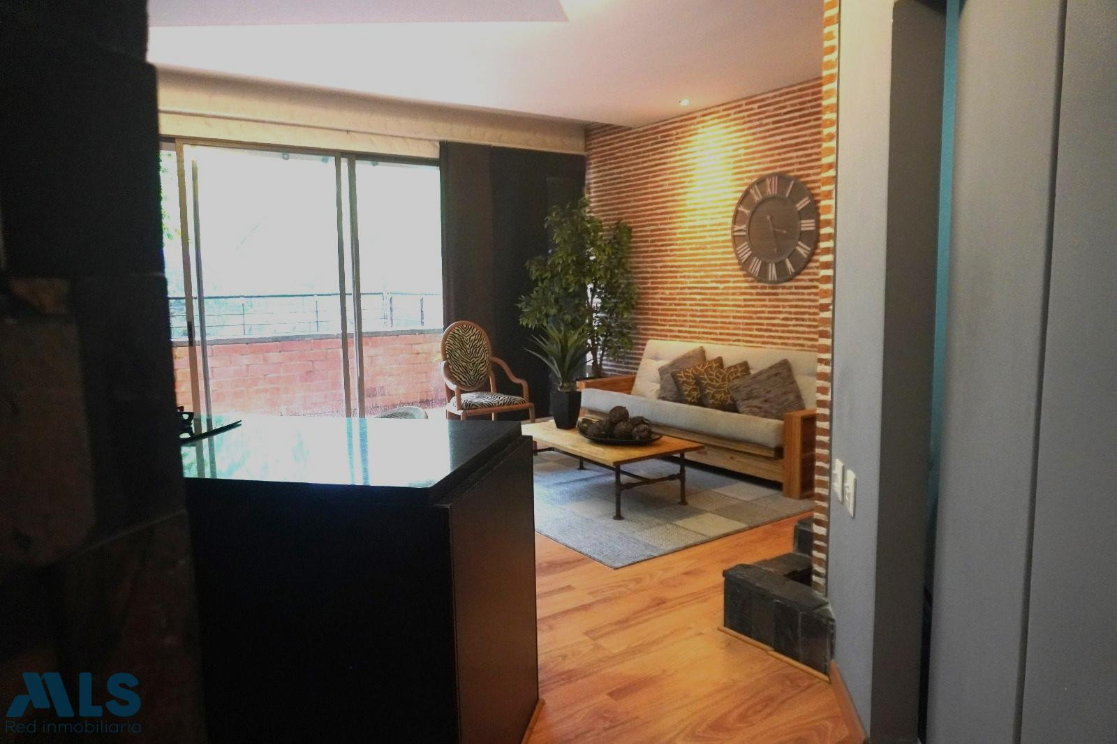 VENDO APARTAESTUDIO EN POBLADO - LOMA DEL ENCIERRO medellin - loma del encierro