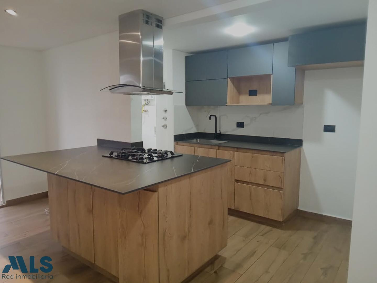 Apartamento en unidad cerrada en sabaneta sabaneta - loma de san jose