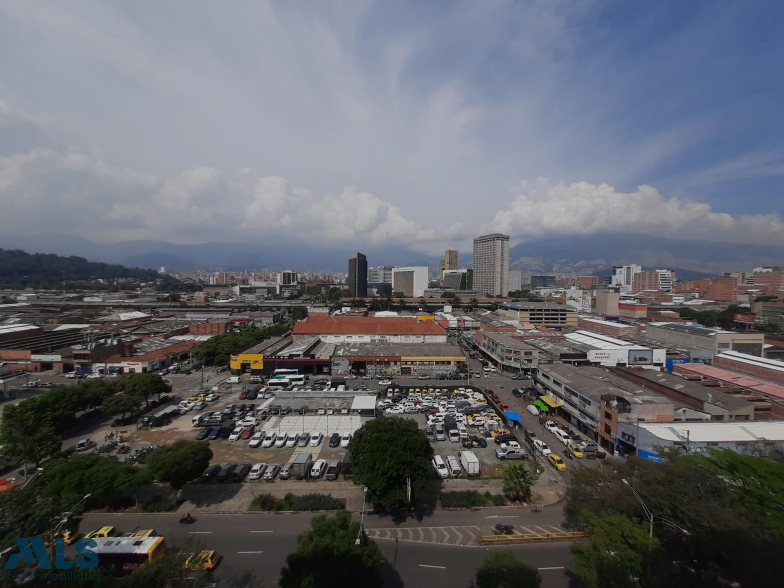 excelente ubicación medellin - centro