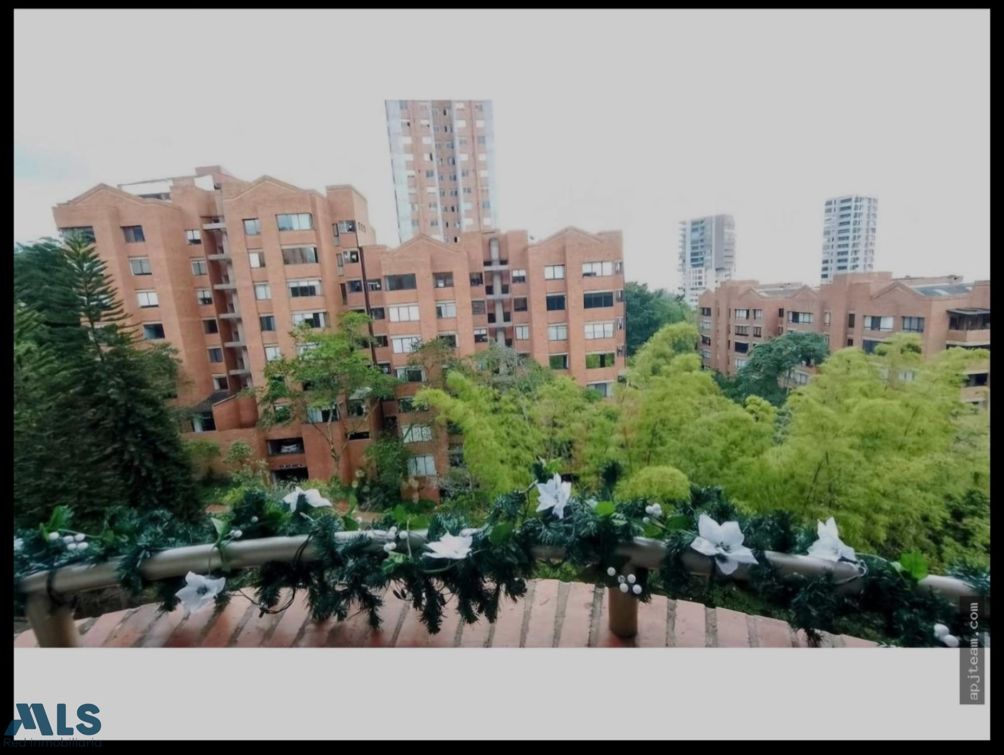 hermosos apto con excelente ubicacion cerca a centros comerciales y una vaquita medellin - los balsos no 1