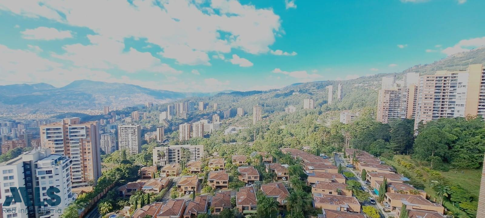 ESPECTACULA PENTHOUSE CERCA AL TESORO medellin - la calera