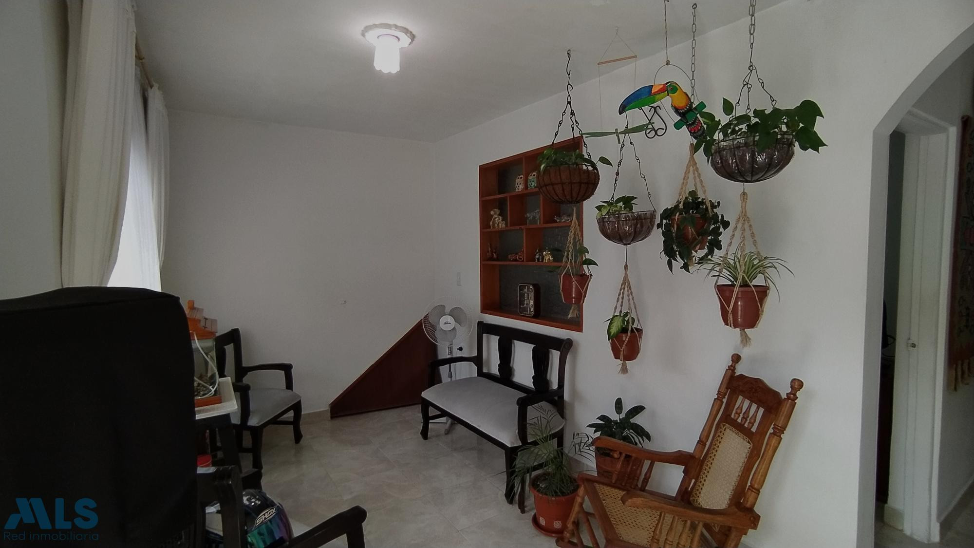 CASA EN VENTA EN ENCISO PRIMER PISO medellin - enciso