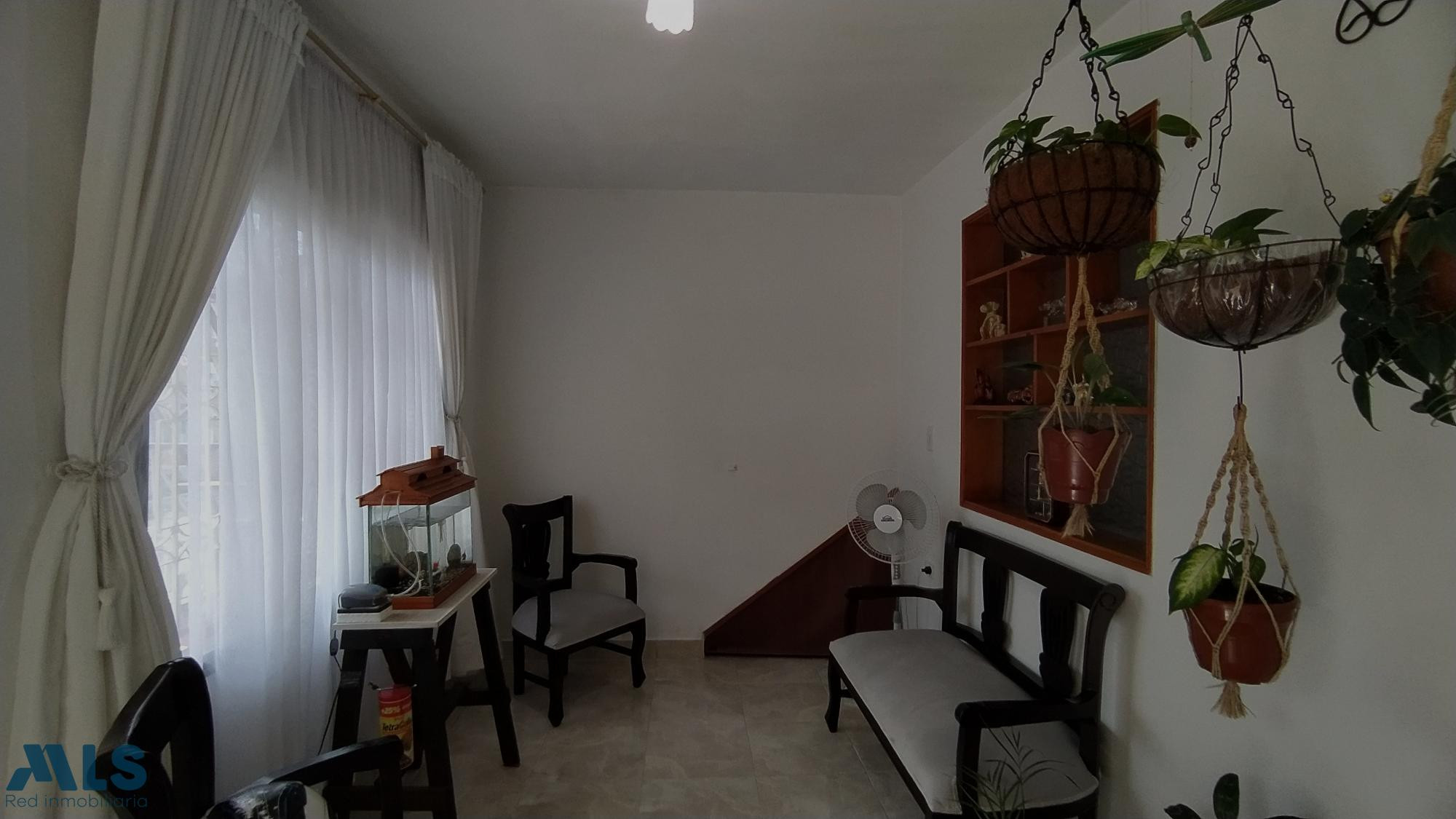 CASA EN VENTA EN ENCISO PRIMER PISO medellin - enciso