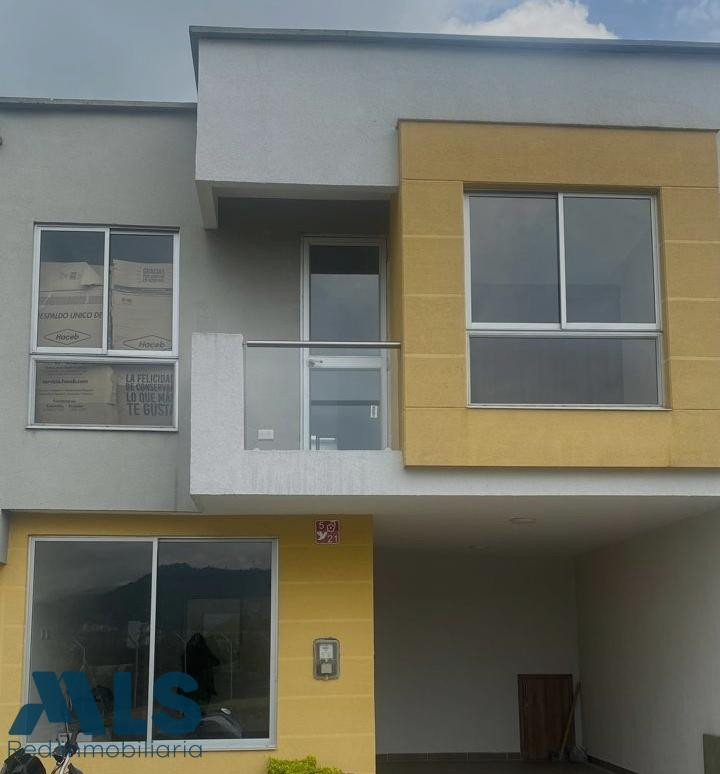 VENTA AMPLIA CASA EN EL SECTOR DE LA VIA EL POLLO DOSQUEBRADAS pereira - dosquebradas