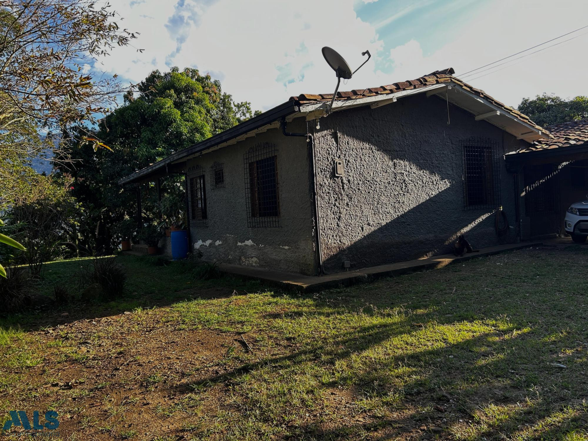 Lote con excelente opción de remodelación, para recreo copacabana - v el noral