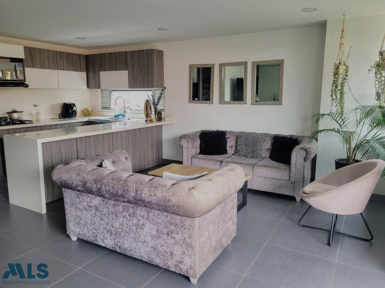 VENTA DE APARTAMENTO EN CALLE CERRADA EN CASTROPOL medellin - castropol
