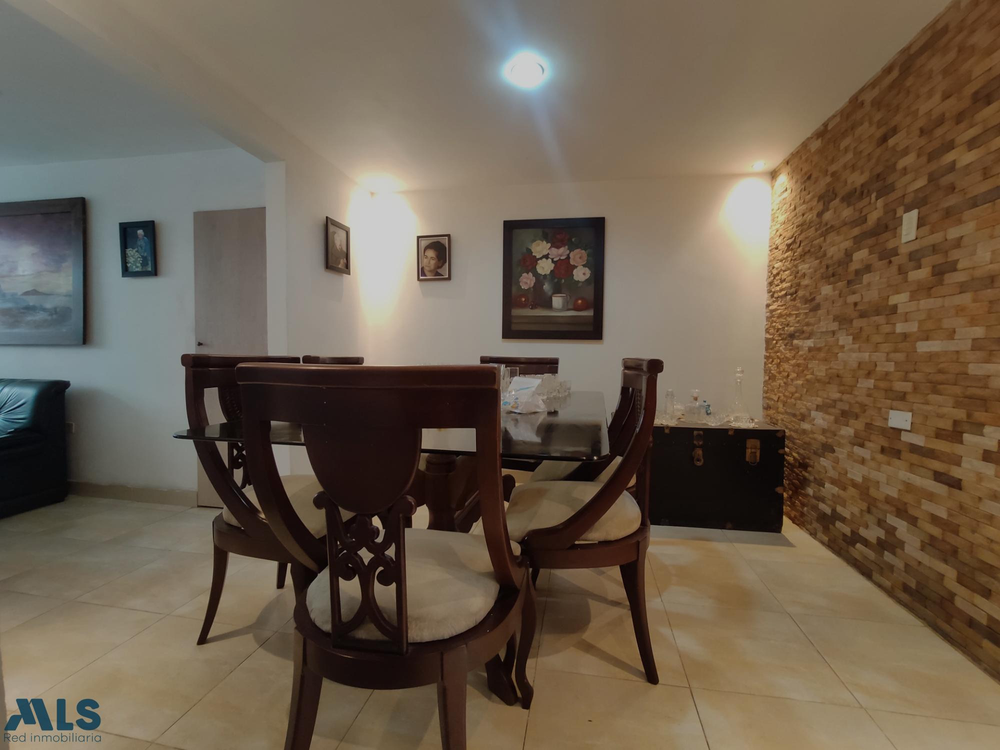 Primer Piso en Venta Altavista Parte baja medellin - altavista