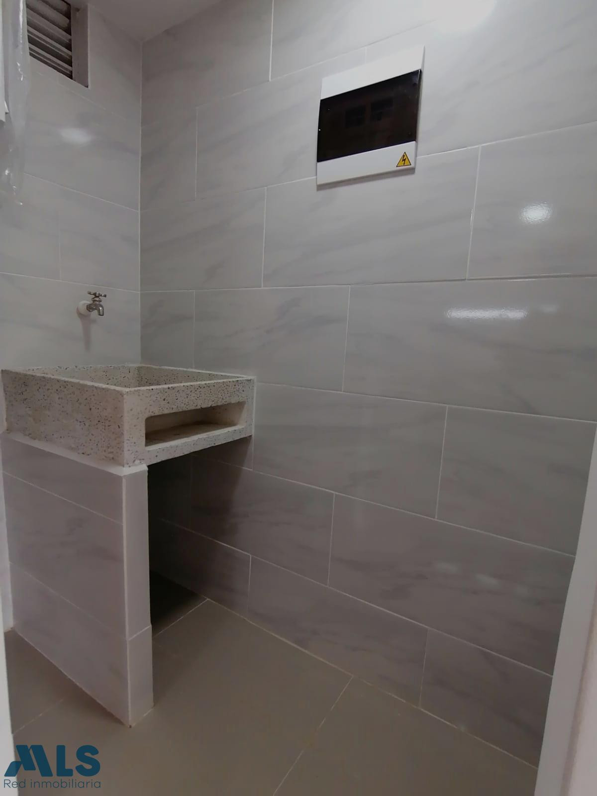 Apartamento acabados de lujo, sector tranquilo sabaneta - v canaveralejo