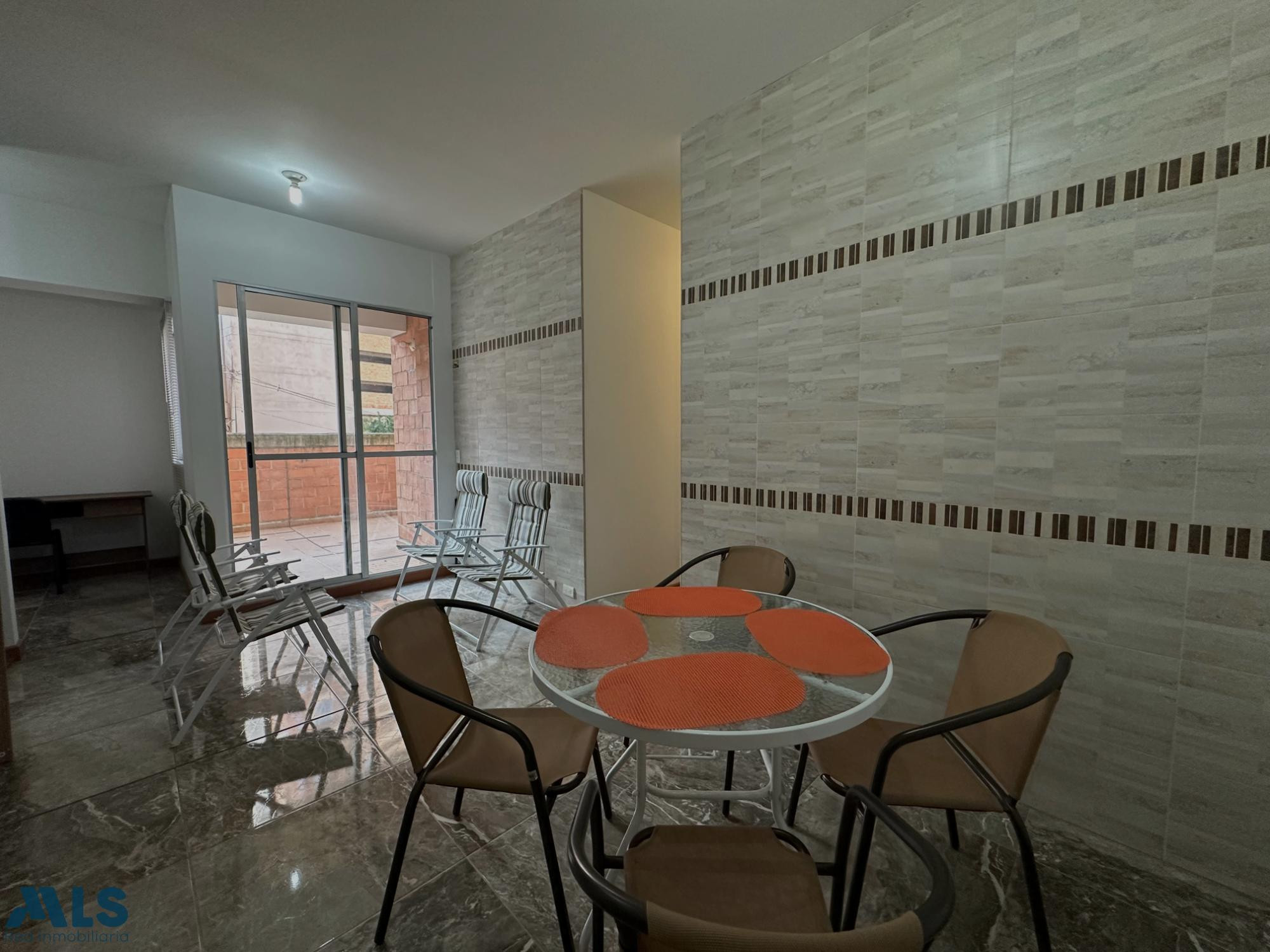 OPORTUNIDAD APARTAMENTO EN NORTEAMÉRICA CON TERRAZA bello - norte america