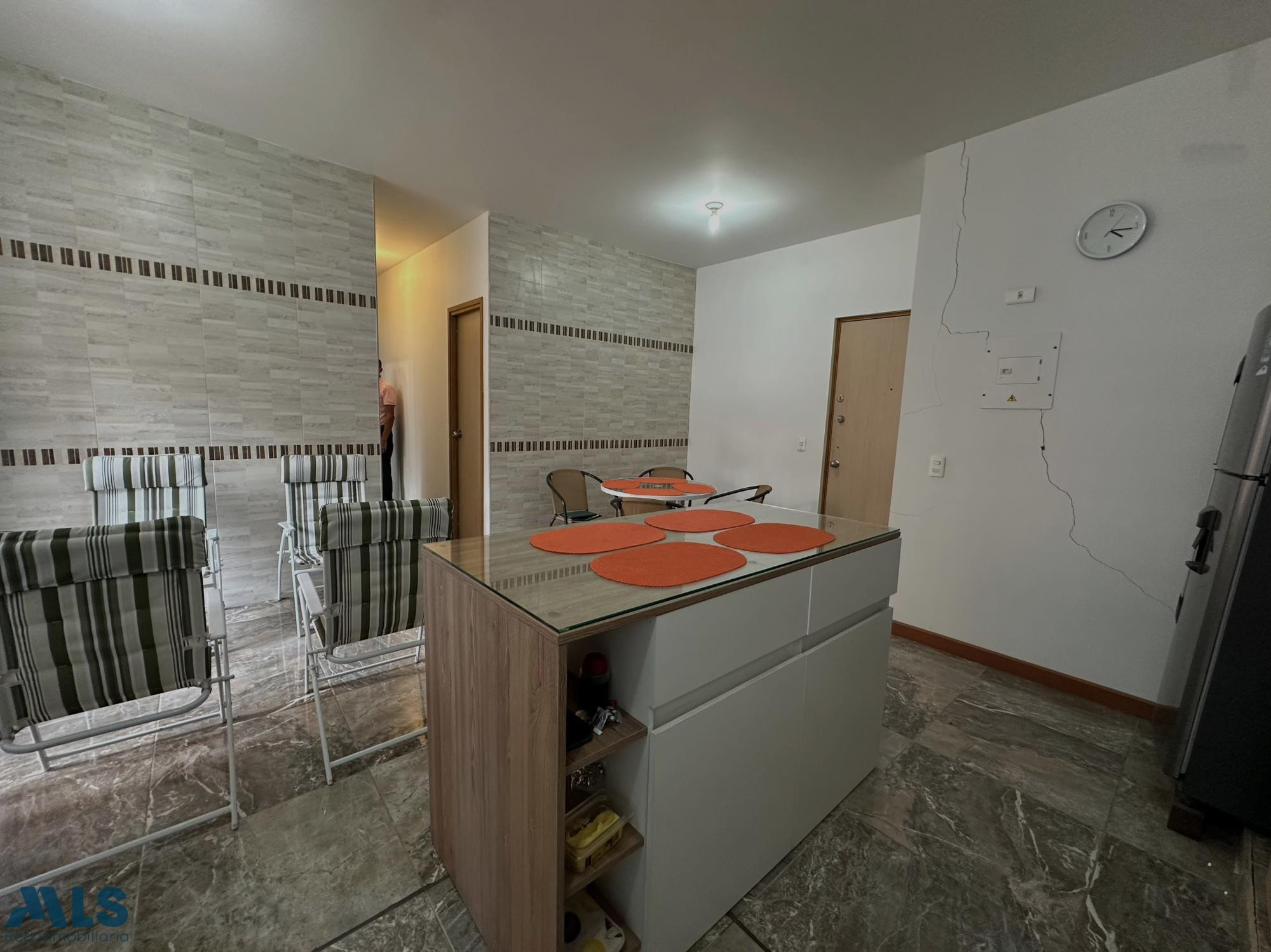 OPORTUNIDAD APARTAMENTO EN NORTEAMÉRICA CON TERRAZA bello - norte america