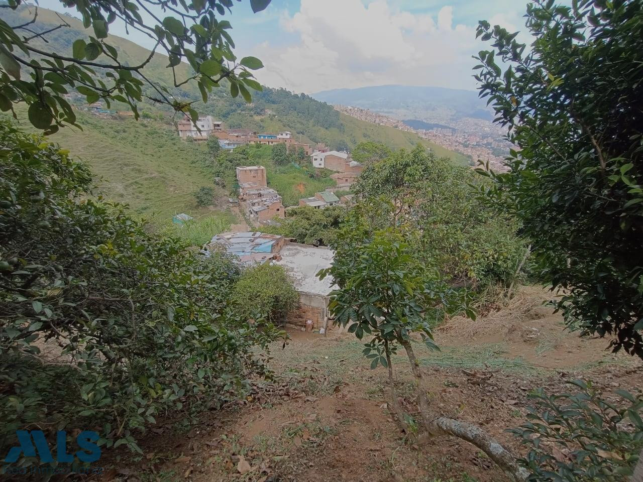 lote ondulado en san javier la loma medellin - san javier no 1