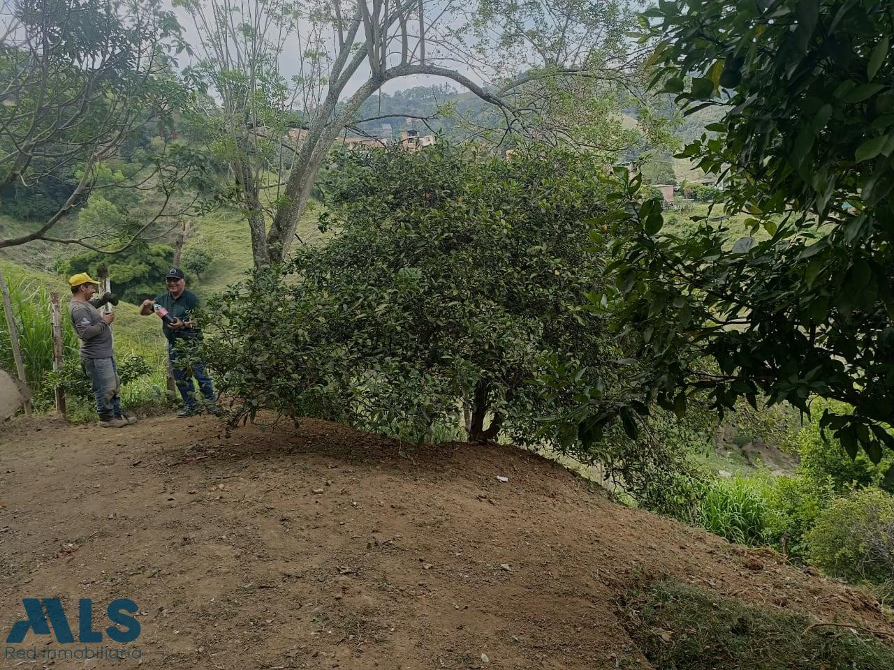 lote ondulado en san javier la loma medellin - san javier no 1