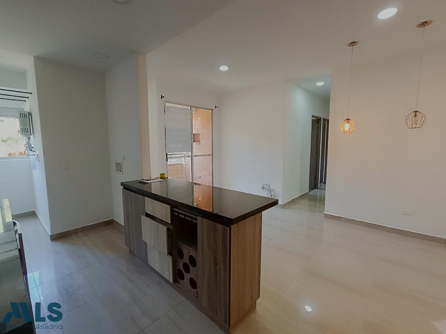 apartamento sexto piso en unidad cerrada bello - navarra