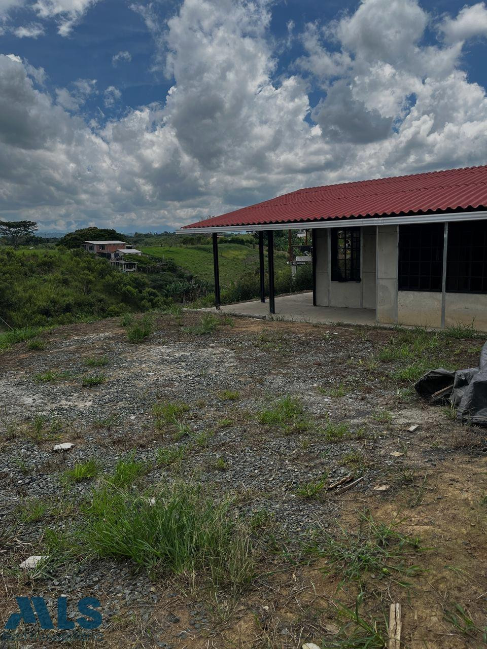ESPECTACULAR LOTE CON CASA INDEPENDIENTE EN VENTA valle-del-cauca - alcala