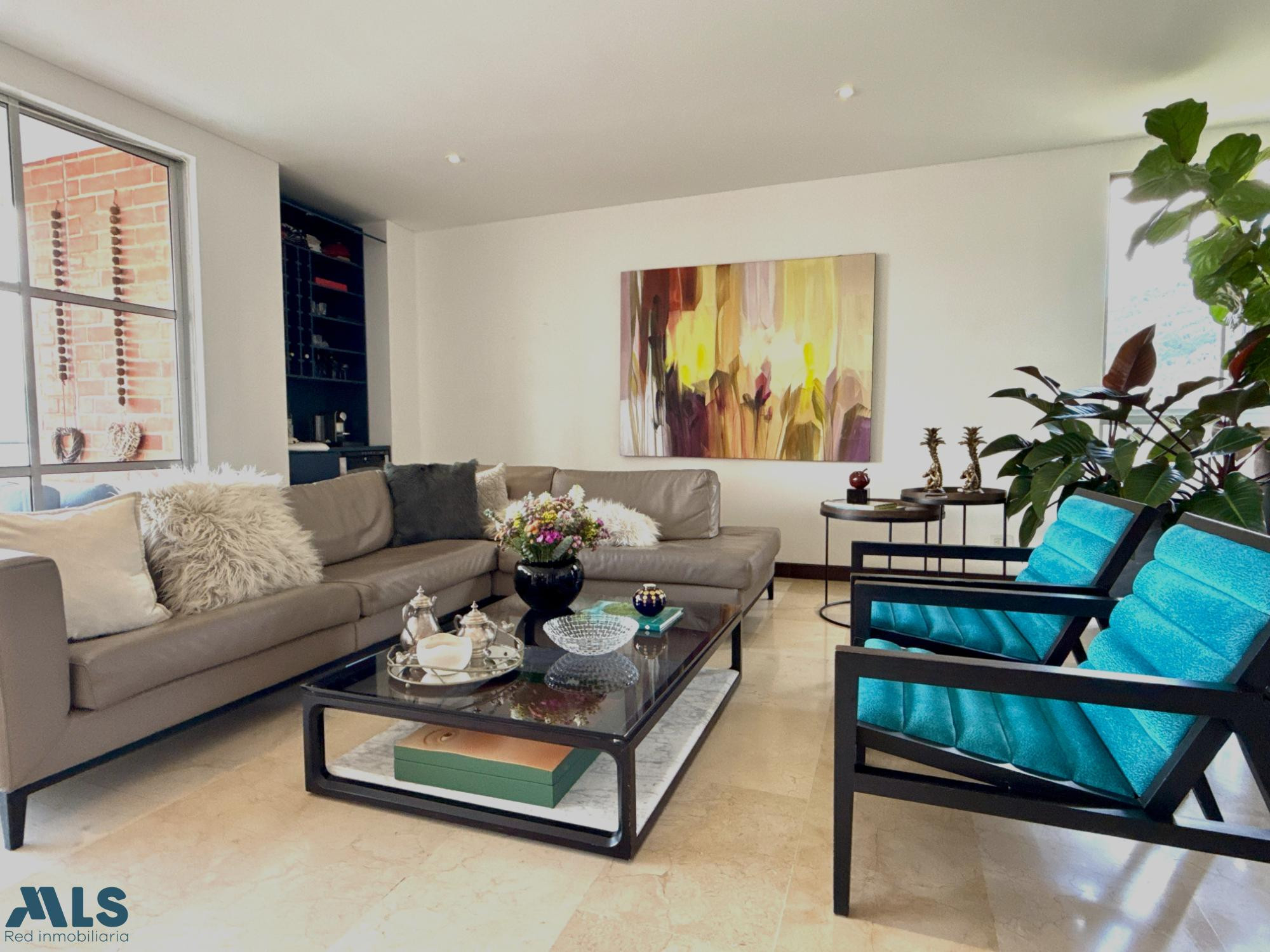 APARTAMENTO CON VISTA A LA CIUDAD medellin - la calera