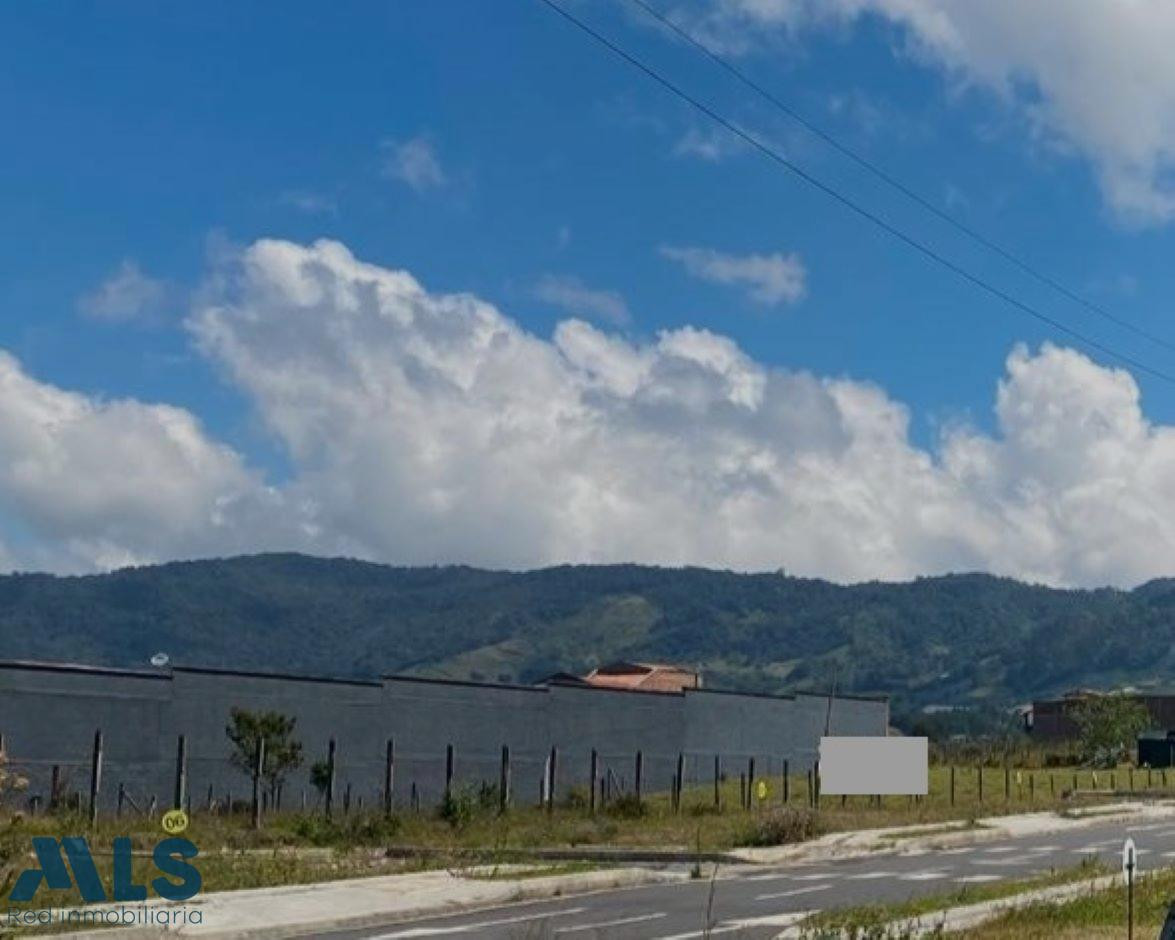 ¡Haz realidad tu sueño de vivir en el campo! el-carmen - urbano
