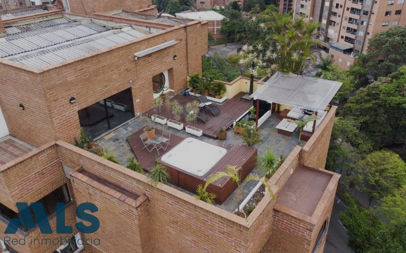 Exclusivo Penthouse en El Poblado con dos terrazas en la azotea medellin - las lomas no 1