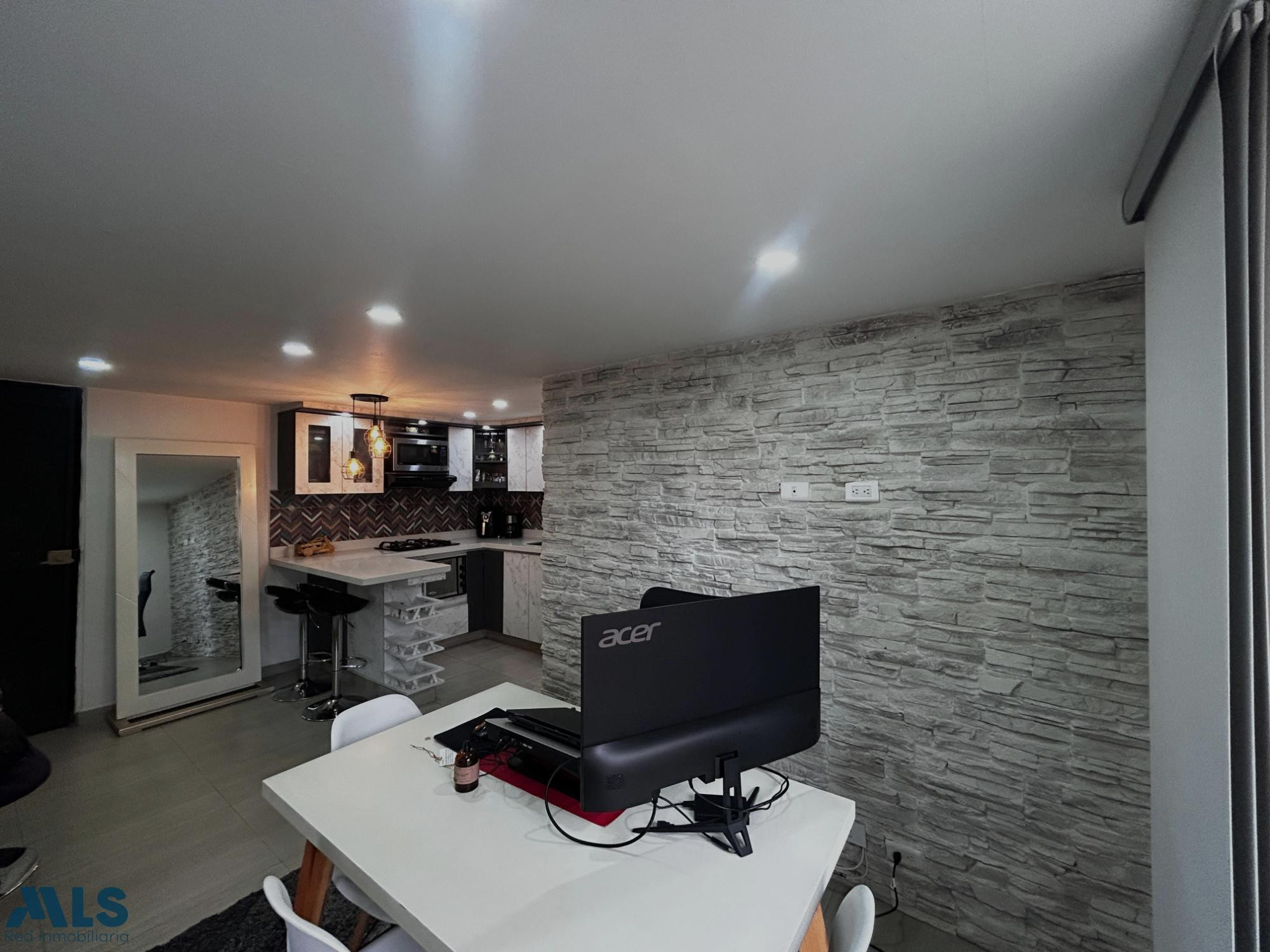 Apartamento en Unidad Cerrada con excelentes acabados bello - cabanas