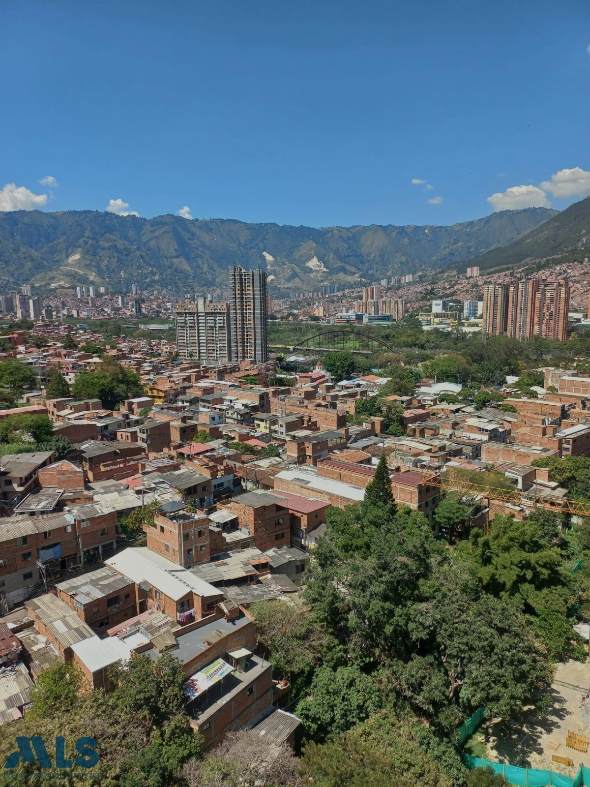 Apartamento en venta - para diseñar a tu gusto, y estrenar. bello - machado
