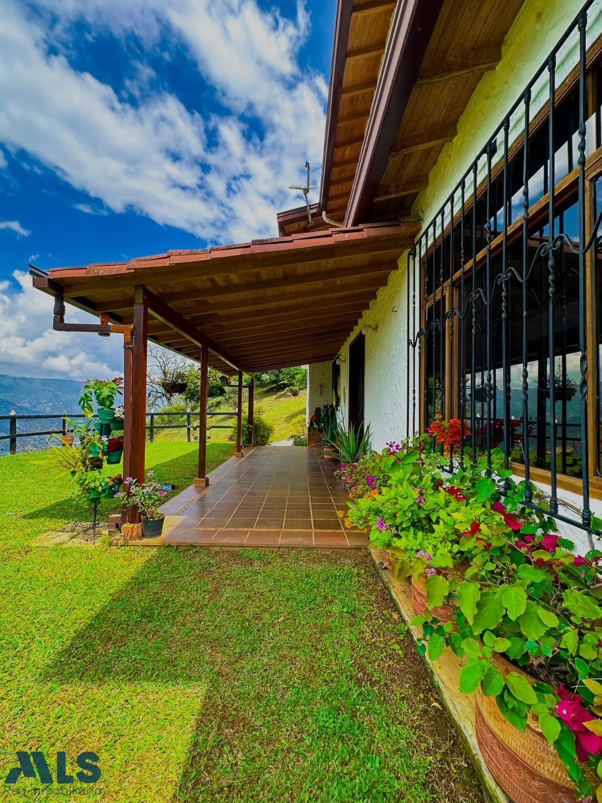 Espectacular Finca en Girardota a solo 30kms de Medellín girardota - v mangarriba
