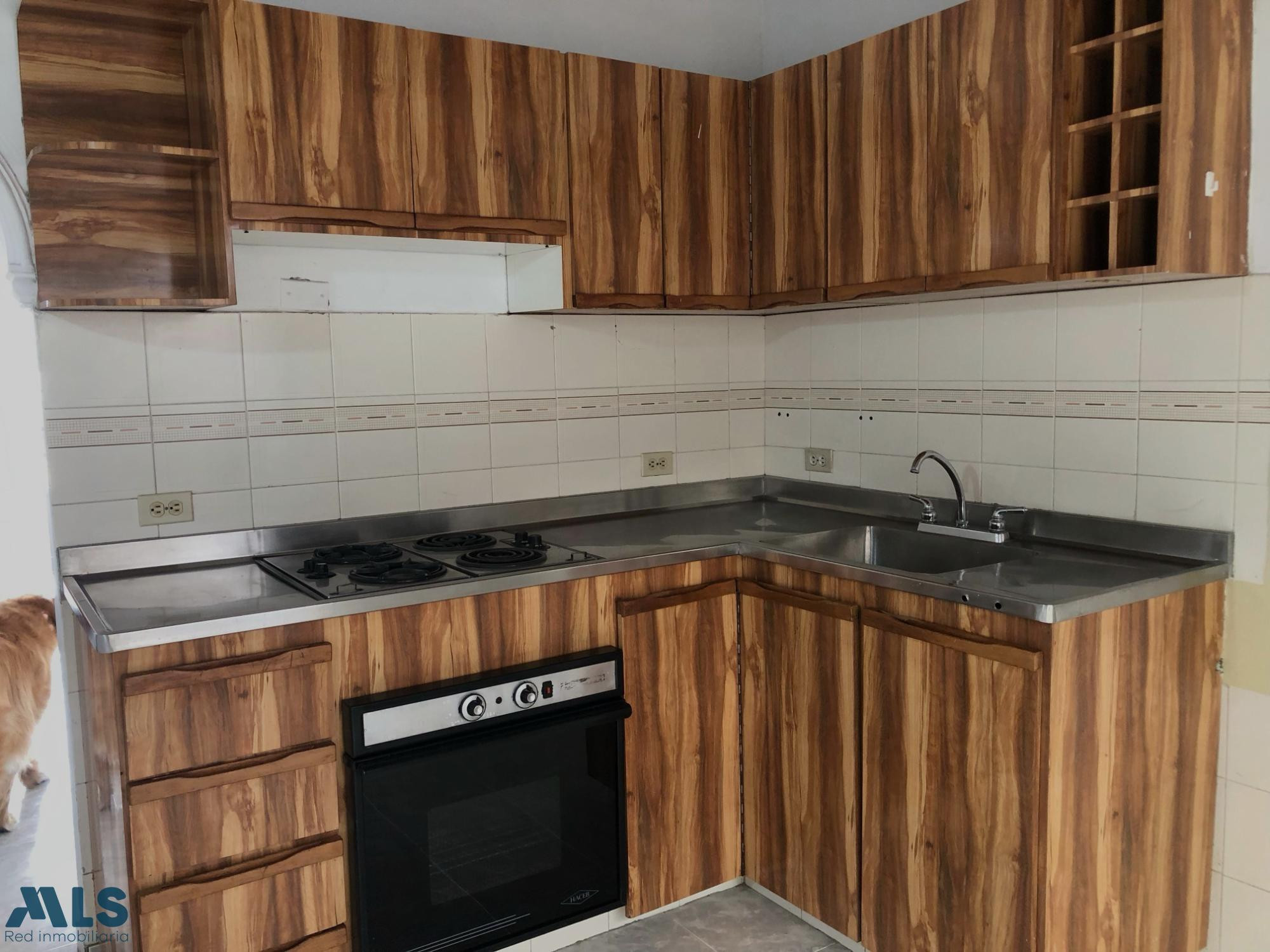 Casa segundo para remodelar en el Oasis Envigado envigado - la paz