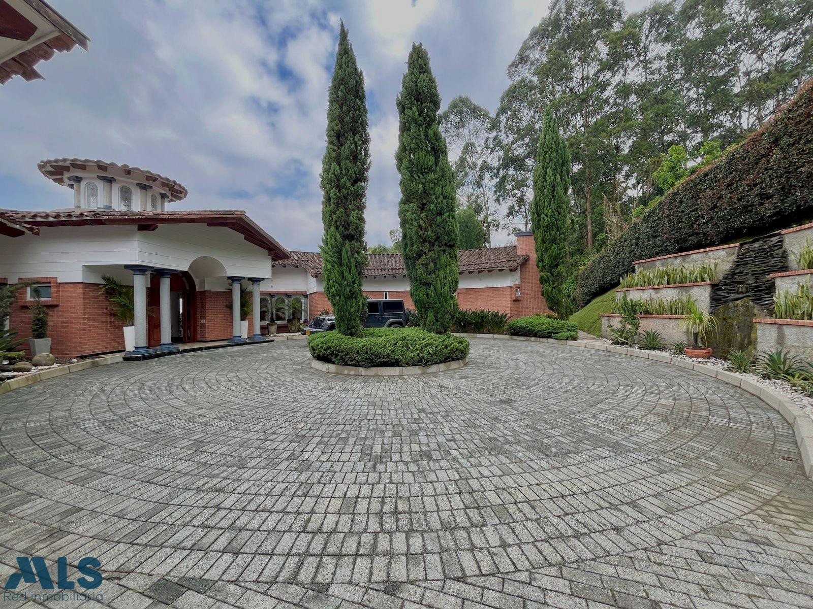 CASA CAMPESTRE ENVIGADO EL ESCOBERO CON VISTA A CIUDAD envigado - loma del escobero