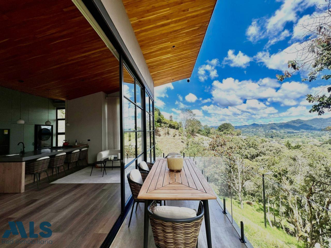 Lujosa Casa en Venta en Fizebad el-retiro - sector fizebad