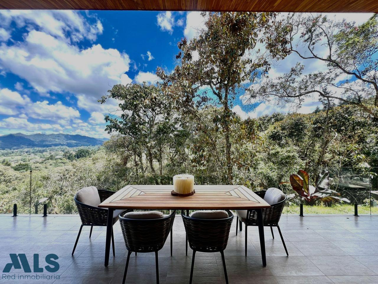 Lujosa Casa en Venta en Fizebad el-retiro - sector fizebad