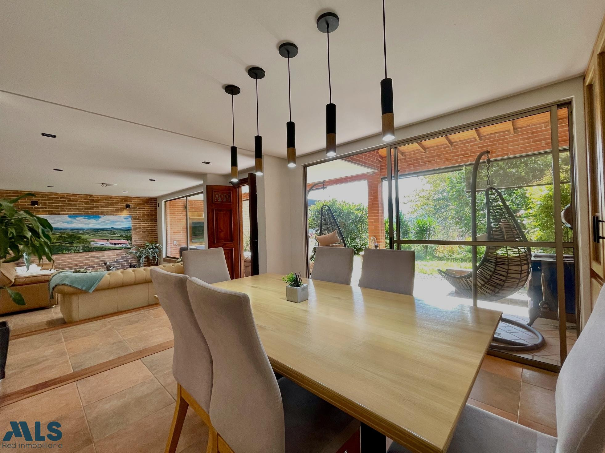 Casa en venta, Envigado La Sebastiana envigado - la sebastiana