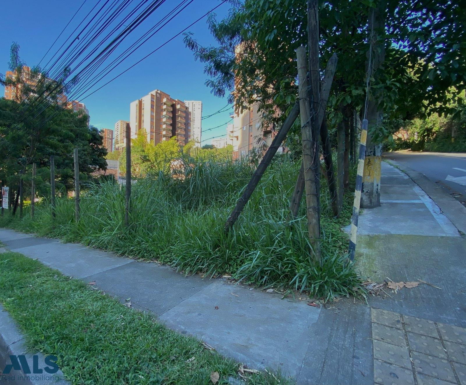 Lote con una excelente ubicación medellin - castropol