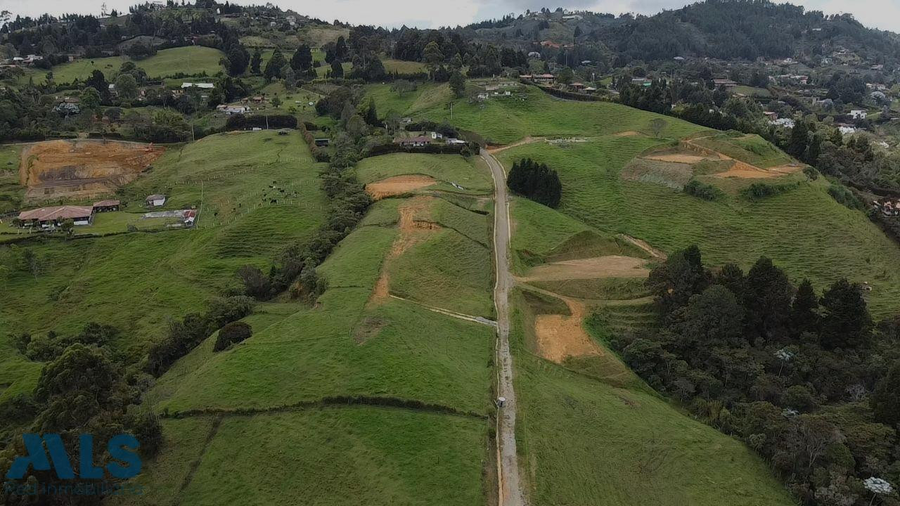 VENTA ESPECTACULAR LOTE EN GUARNE , EXCELENTE PRECIO guarne - san isidro