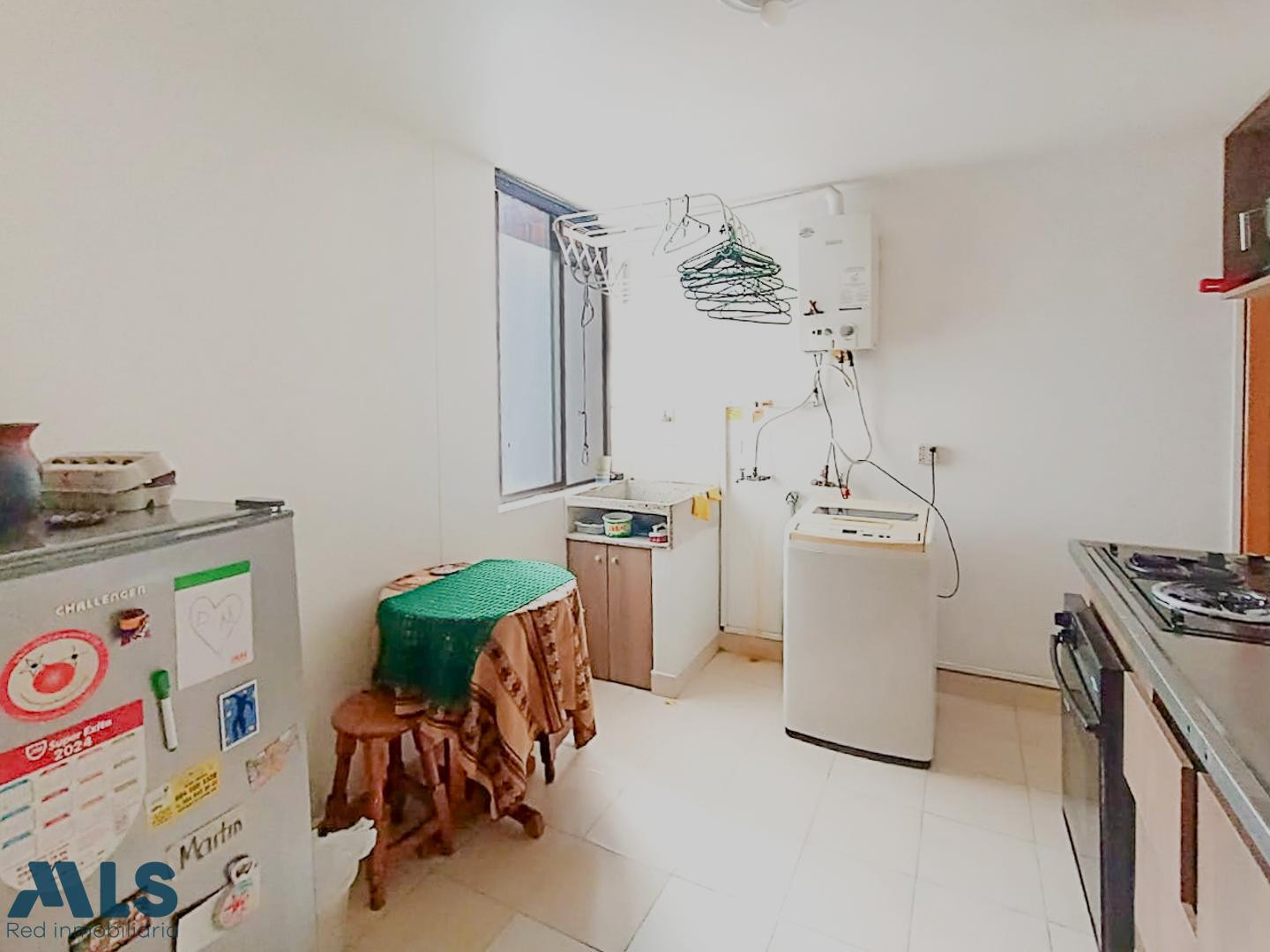 apartamento sexto piso dúplex en laureles medellin - laureles