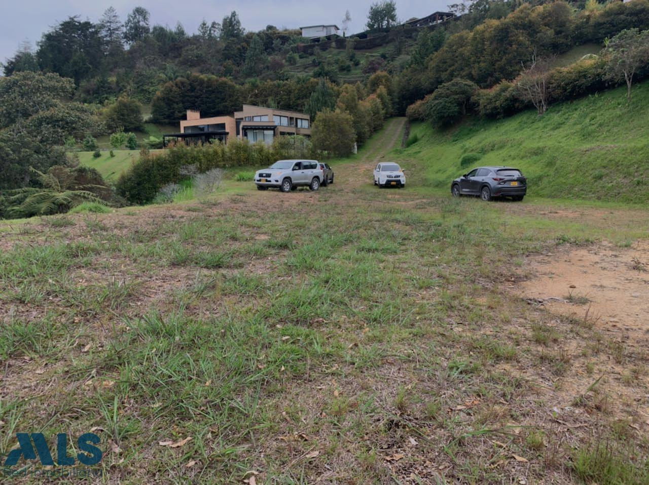 Lote Country en Sierra Alta, El Retiro – 3,800 m² Oportunidad Única el-retiro - retiro campestre