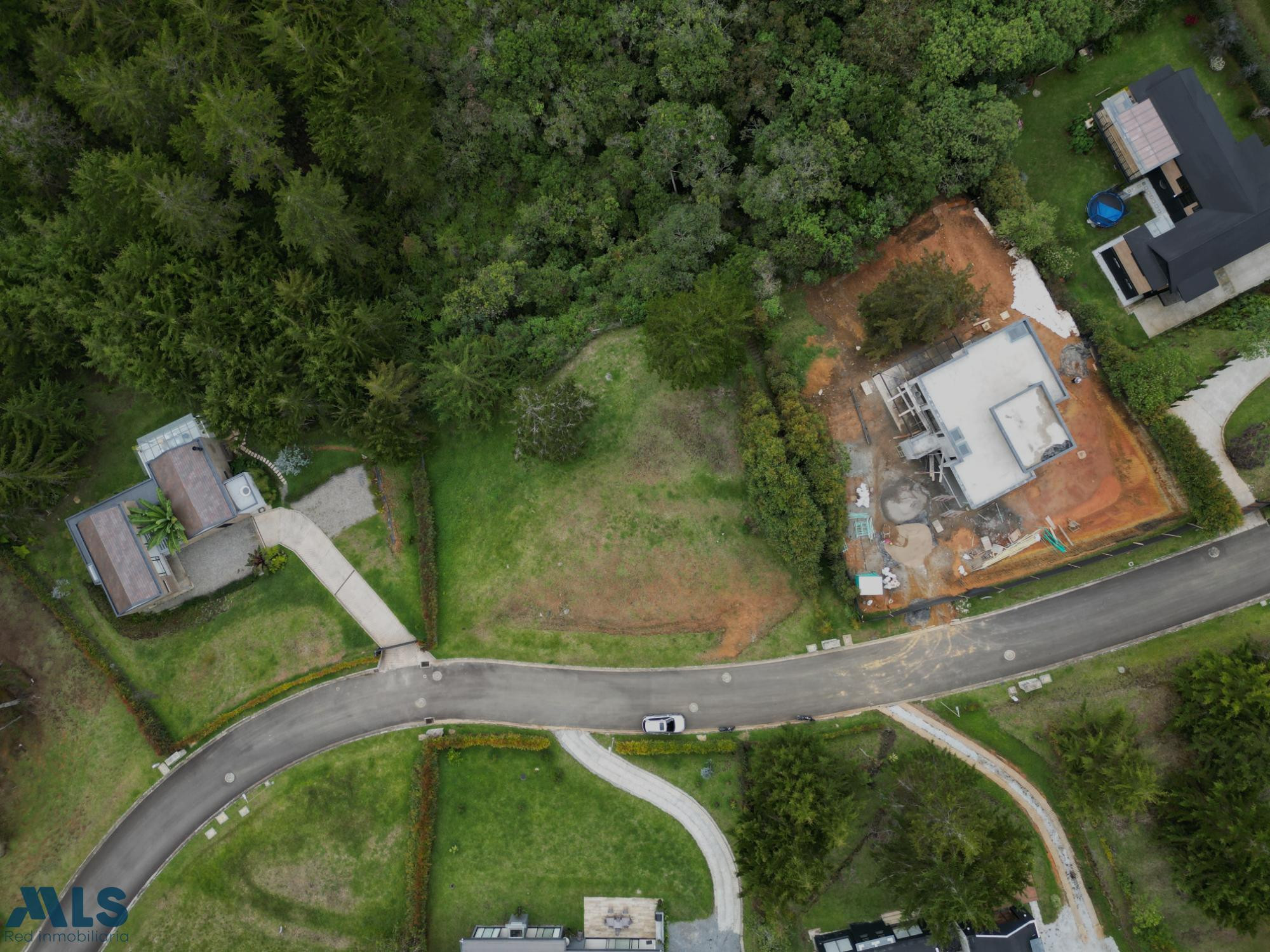 Lote en unidad cerrada muy aprovechable el-retiro - v el chuscal