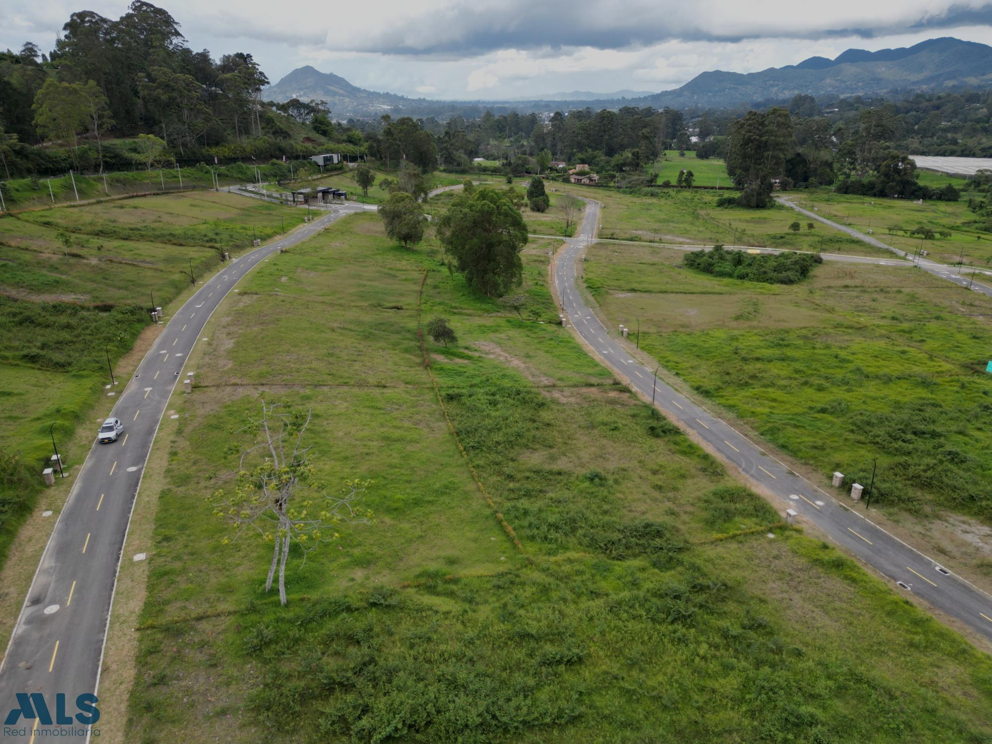 lote en unidad cerrada la ceja la-ceja - v el tambo