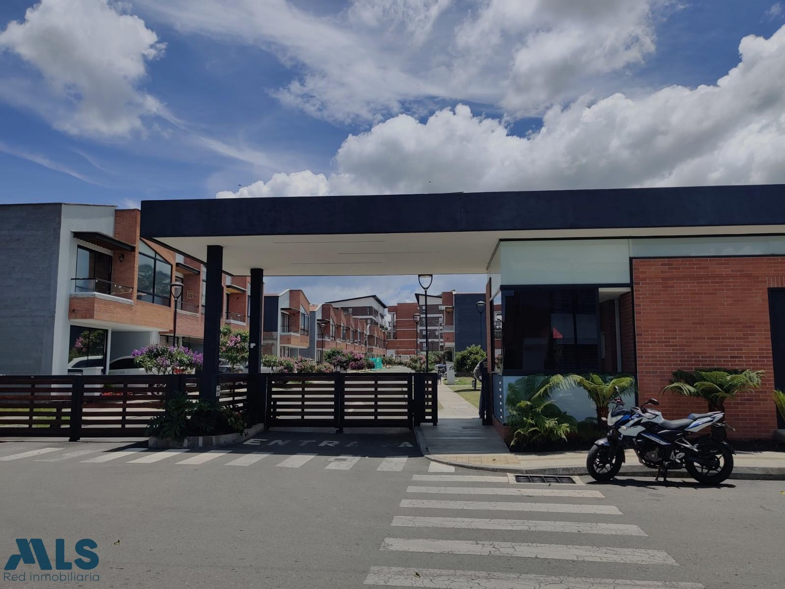 Hermoso Lote Urbano en Condominio Cerrado la-ceja - via la ceja la union