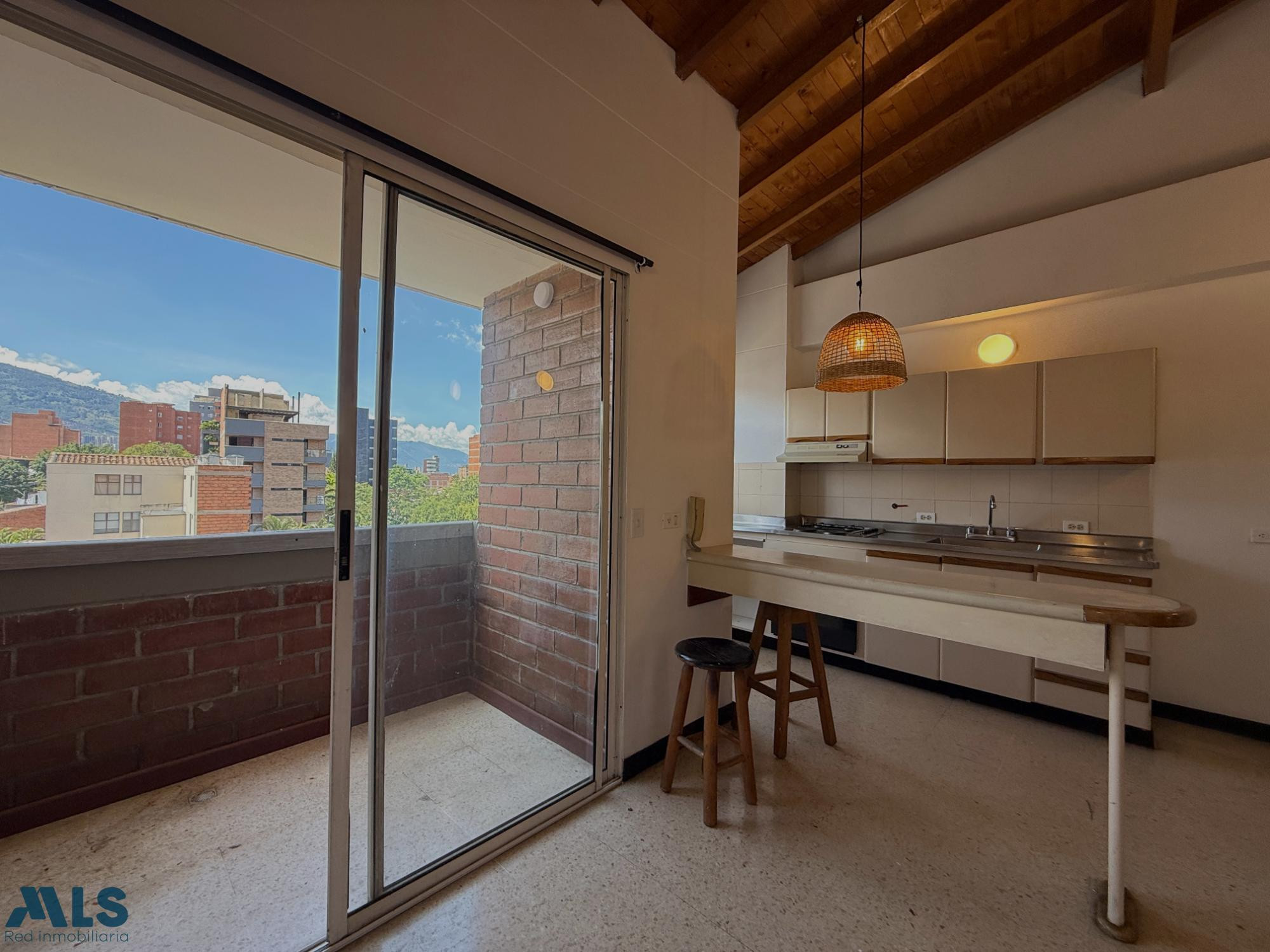 Apartaestudio en venta en la Castellana medellin - la castellana