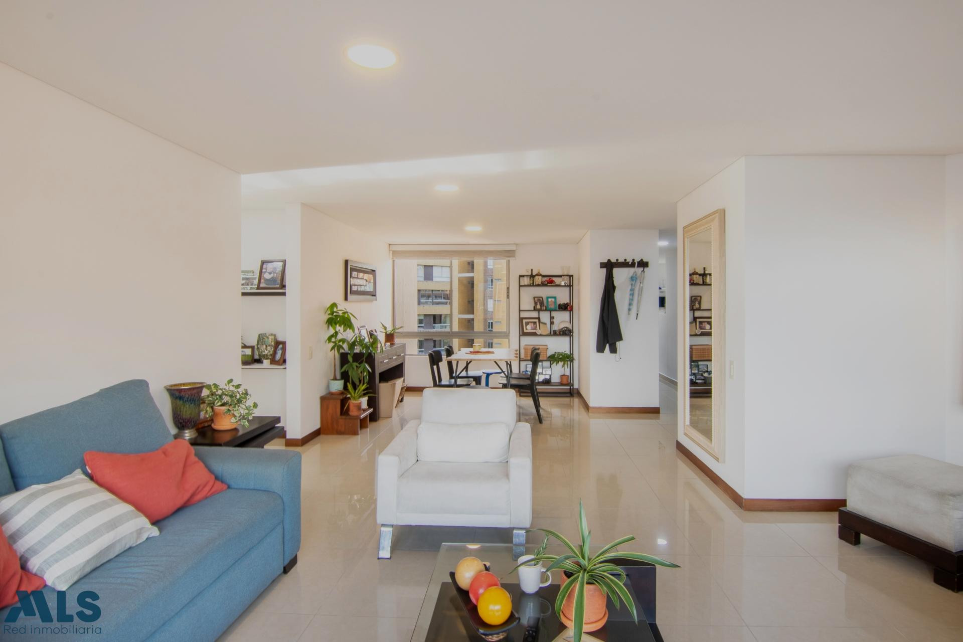 Apartamento con una excelente ubicación medellin - castropol