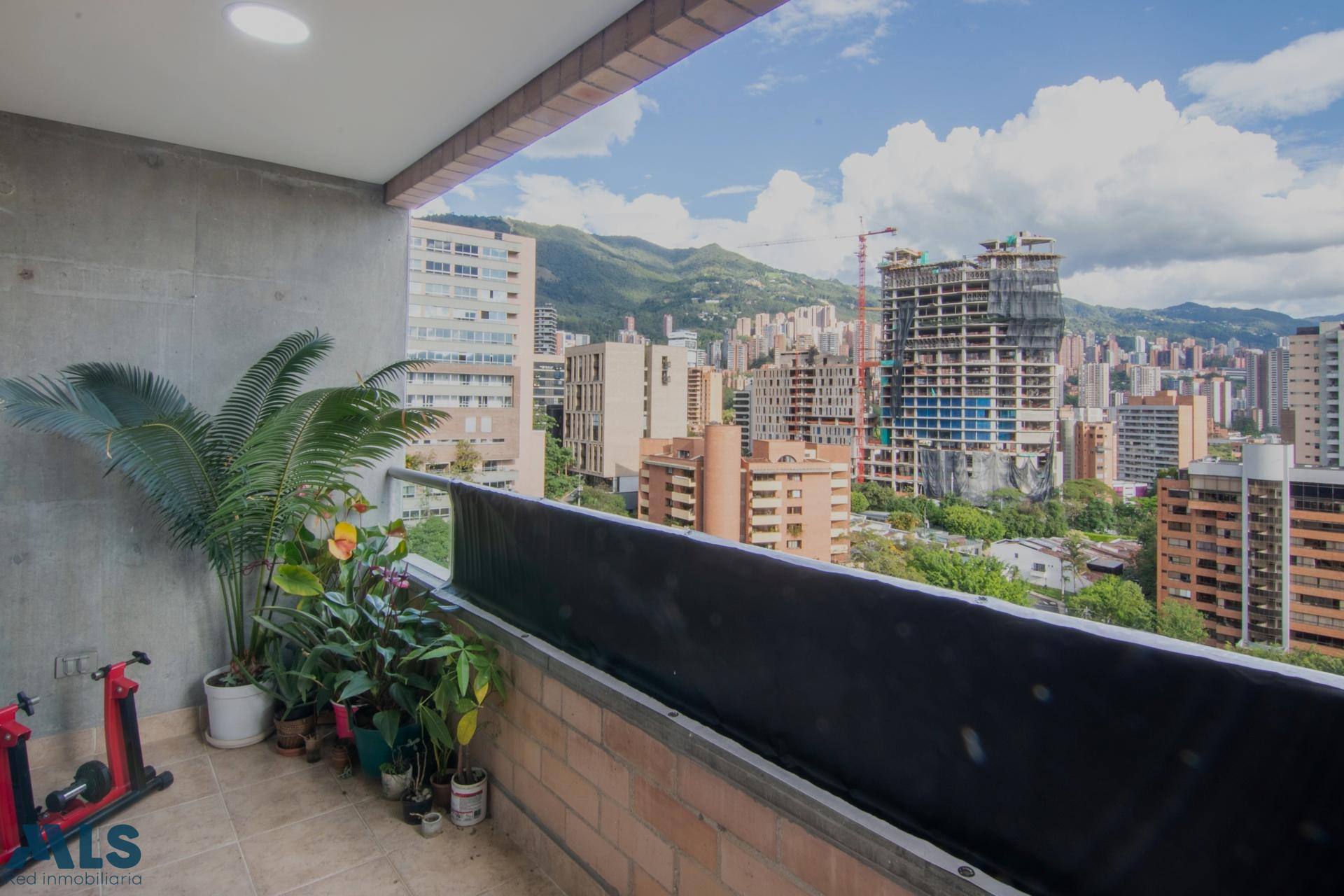 Apartamento con una excelente ubicación medellin - castropol