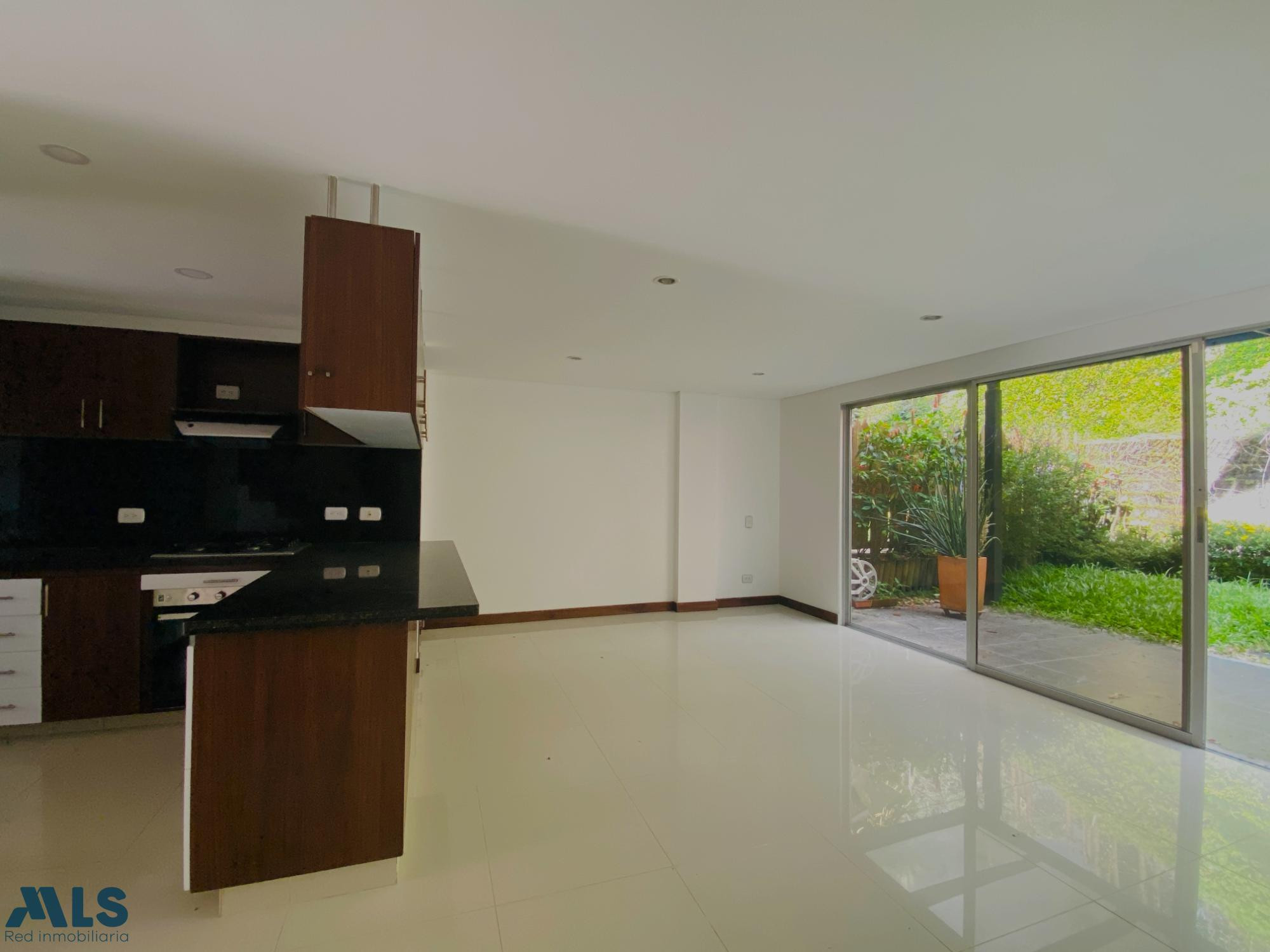 Venta de casa en el sector más apetecido de Envigado envigado - loma de benedictinos