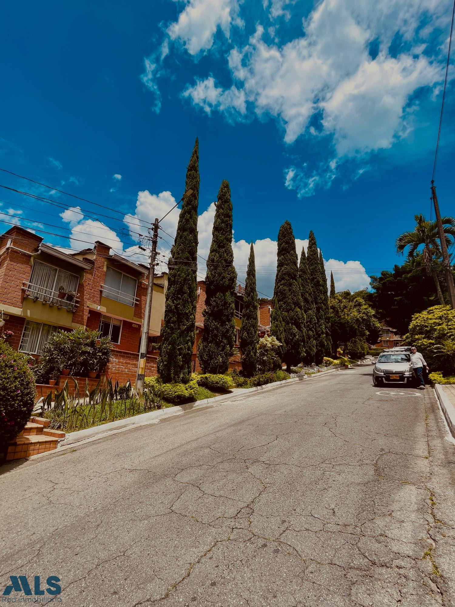 ¡Tu Nuevo Hogar te Espera en Exclusiva Unidad Residencial! envigado - las casitas