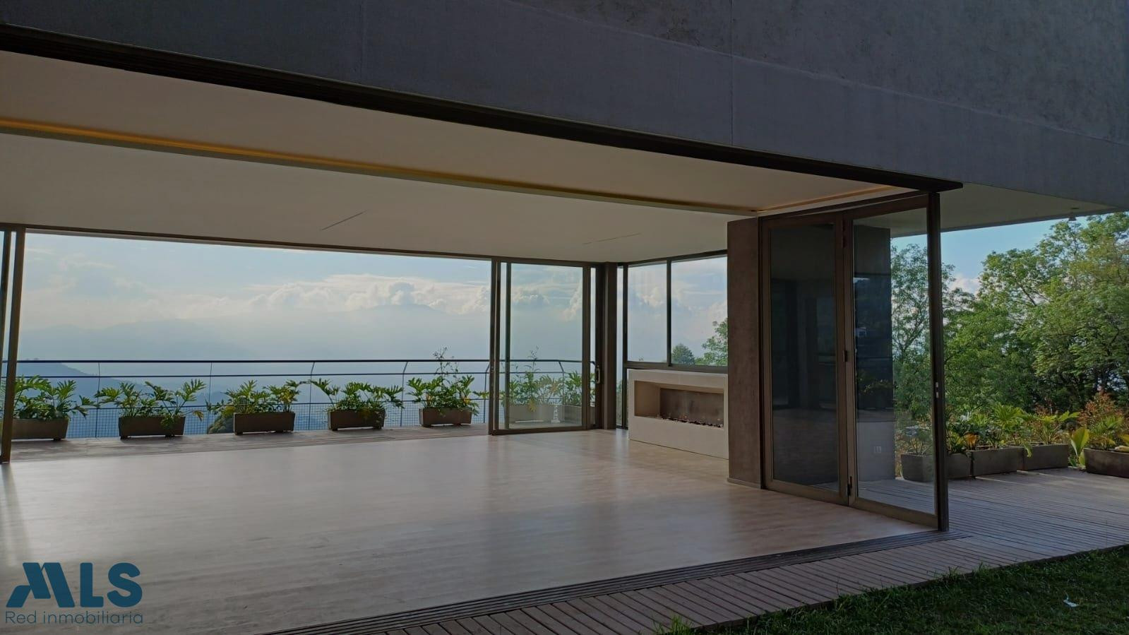 VENTA DE HERMOSA CASA EN PALMAS medellin - las palmas