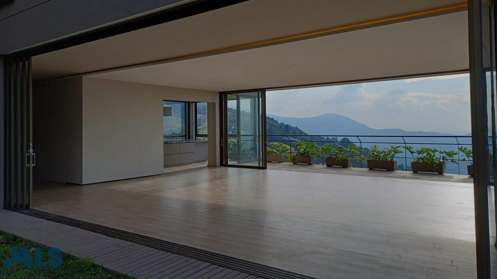 VENTA DE HERMOSA CASA EN PALMAS medellin - las palmas
