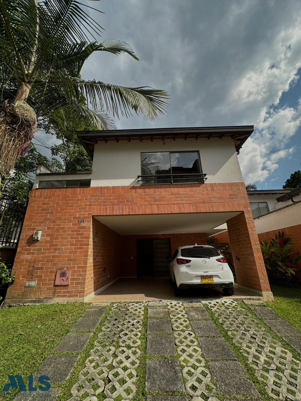 Hermosa y espaciosa casa envigado - el esmeraldal